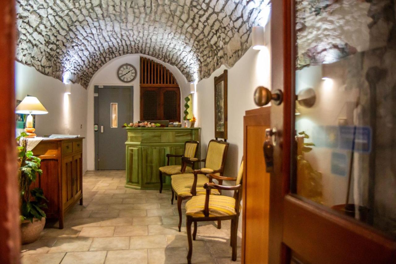 S'Ammentu House Hotel Bosa Kültér fotó