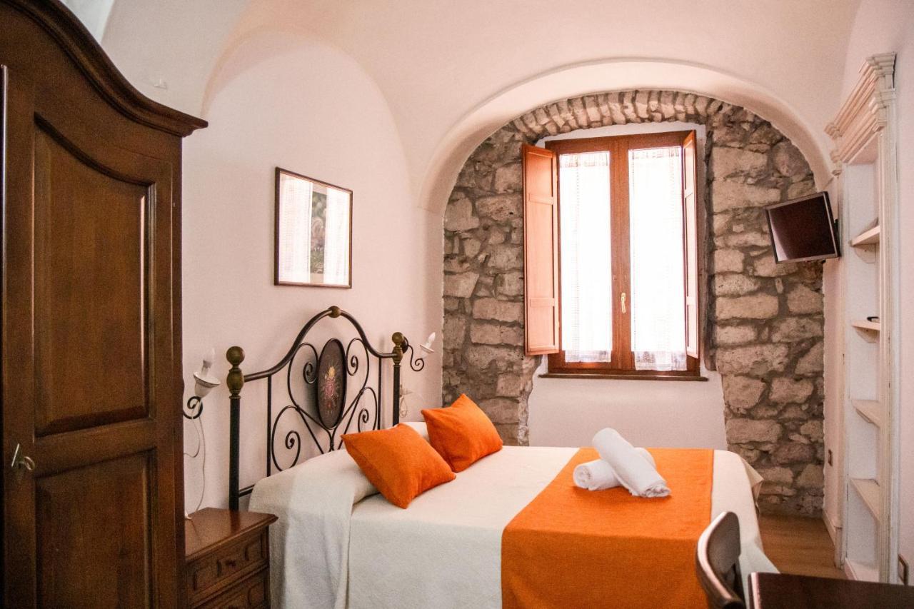 S'Ammentu House Hotel Bosa Kültér fotó